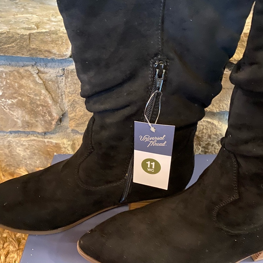 Universal Thread Black Heeled Boots - Picture 2 of 5